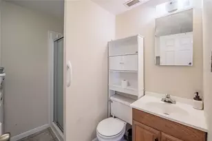 729 E Lake Ave, Eagle Lake, FL 33839 - Photo 18