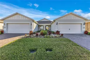 2434 N Cliff Way, Saint Cloud, FL 34771 - Photo 2