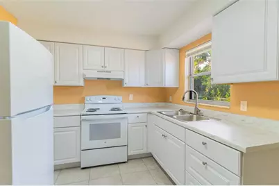 140 Avenue W NW #2, Winter Haven, FL 33881 - Photo 6