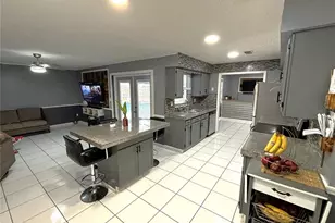 2324 Creek Side Dr, Lakeland, FL 33811 - Photo 22