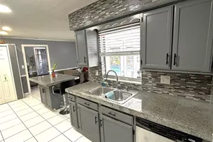 2324 Creek Side Dr, Lakeland, FL 33811 - Photo 18