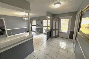 2324 Creek Side Dr, Lakeland, FL 33811 - Photo 6