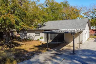 220 E Lawson Dr, Auburndale, FL 33823 - Photo 1