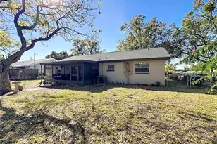 220 E Lawson Dr, Auburndale, FL 33823 - Photo 8