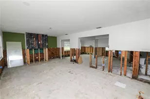 8100 Overlook Pl NE, Saint Petersburg, FL 33702 - Photo 4