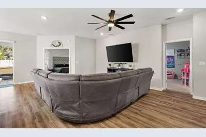 1056 Aruba Avenue, Mulberry, FL 33860 - Photo 8