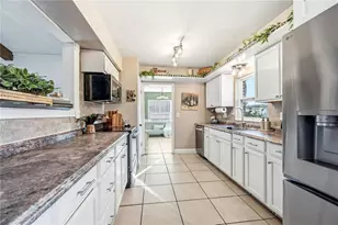 216 Shelley Dr, Winter Haven, FL 33884 - Photo 8