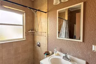 2403 Golfview St, Lakeland, FL 33801 - Photo 14