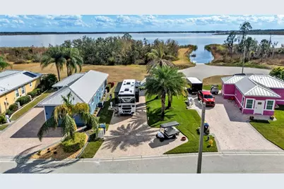 3268 Fish Hawk Drive, Polk City, FL 33868 - Photo 2