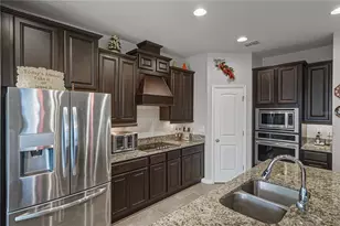4169 Prima Lago Cir, Lakeland, FL 33810 - Photo 10