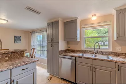 147 Hayes Street, Lake Wales, FL 33859 - Photo 6