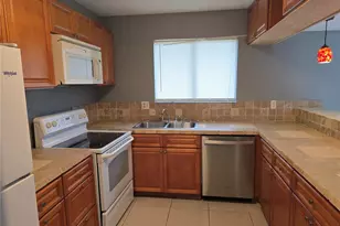 1836 N Crystal Lake Dr, Lakeland, FL 33801 - Photo 4