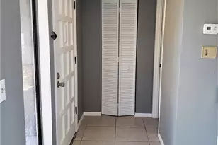 1836 N Crystal Lake Dr, Lakeland, FL 33801 - Photo 8