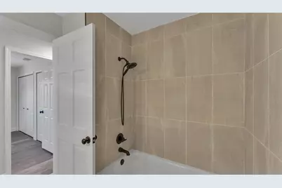 6572 Forestwood Drive W, Lakeland, FL 33811 - Photo 12