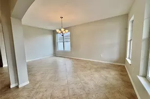 2005 Via Napoli St, Plant City, FL 33566 - Photo 4