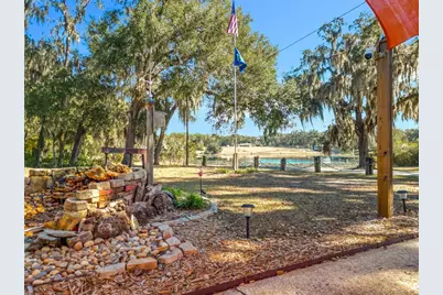 143 E Lemon Street, Lady Lake, FL 32159 - Photo 44