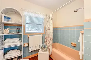 143 E Lemon St, Lady Lake, FL 32159 - Photo 36