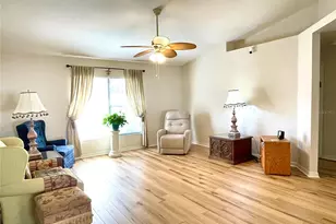 130 Evergreen Dr, Auburndale, FL 33823 - Photo 2