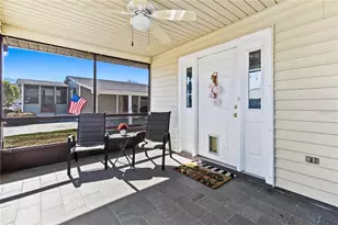 4861 Colonnades Cir E, Lakeland, FL 33811 - Photo 2