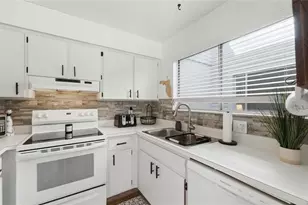 109 Las Flores, Winter Haven, FL 33884 - Photo 14