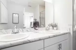 2789 Idyll Lks Cir, Plant City, FL 33566 - Photo 8