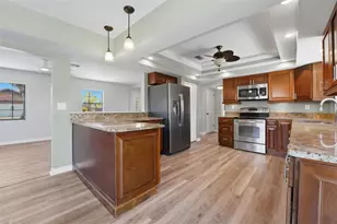 5328 Fox Run Rd, Sarasota, FL 34231 - Photo 10