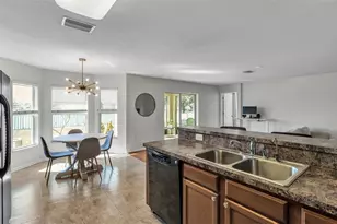 2447 Ladoga Dr, Lakeland, FL 33805 - Photo 4