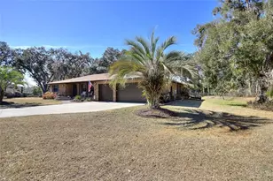 7853 Rolling Grove Dr E, Lakeland, FL 33810 - Photo 2