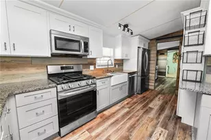 5121 Shore Line Dr, Polk City, FL 33868 - Photo 14