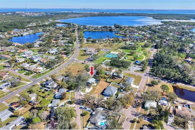 400 Patica Road NE, Saint Petersburg, FL 33702 - Photo 2