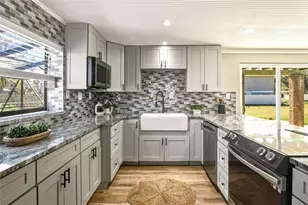 400 Patica Rd NE, Saint Petersburg, FL 33702 - Photo 32