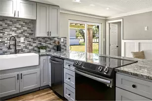 400 Patica Rd NE, Saint Petersburg, FL 33702 - Photo 34