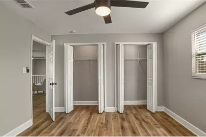 400 Patica Road NE, Saint Petersburg, FL 33702 - Photo 24