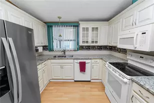 1706 Fox Hill Dr, Lakeland, FL 33810 - Photo 16