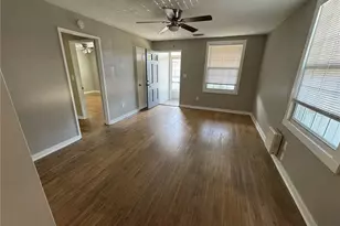 310 W Park St, Lakeland, FL 33803 - Photo 2