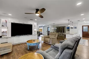 1319 Edgewater Beach Dr, Lakeland, FL 33805 - Photo 14