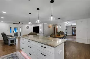 1319 Edgewater Beach Dr, Lakeland, FL 33805 - Photo 18