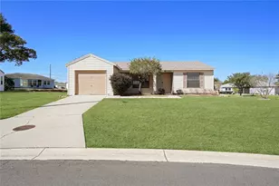 6121 Kittiwake Dr, Lakeland, FL 33809 - Photo 2