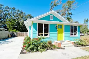 522 37th St W, Bradenton, FL 34205 - Photo 1