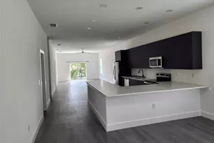 9211 Northcliffe Blvd, Spring Hill, FL 34606 - Photo 8