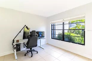 4837 Puritan Cir, Tampa, FL 33617 - Photo 12