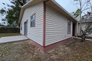 308 W Crescent Dr, Lakeland, FL 33805 - Photo 2