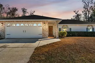 5254 Parkland Ct, Lakeland, FL 33811 - Photo 2