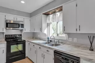 5254 Parkland Ct, Lakeland, FL 33811 - Photo 12