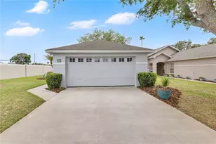 2175 Stoney Pointe Dr, Lakeland, FL 33813 - Photo 2
