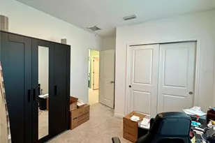 993 Calico Pointe Cir, Groveland, FL 34736 - Photo 8