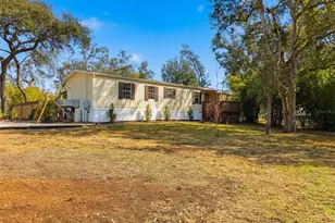 37680 Oak Forrest Dr, Dade City, FL 33523 - Photo 1