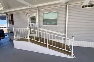 6086 Southern Oaks Dr SE, Winter Haven, FL 33884 - Photo 2