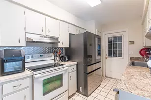 6544 Calusa Dr, Lakeland, FL 33813 - Photo 2