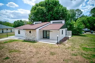 2551 N Avon Blvd, Avon Park, FL 33825 - Photo 2